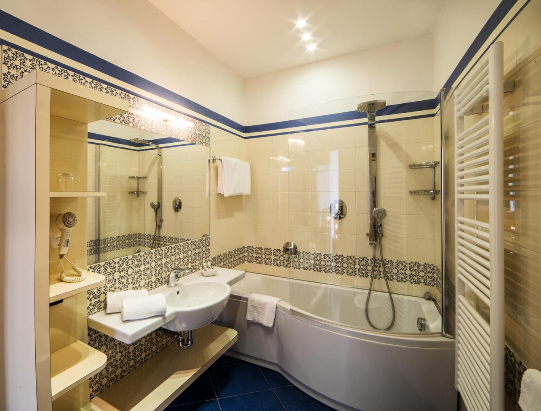 Hotel Villa Marie Тремеццо Номер фото